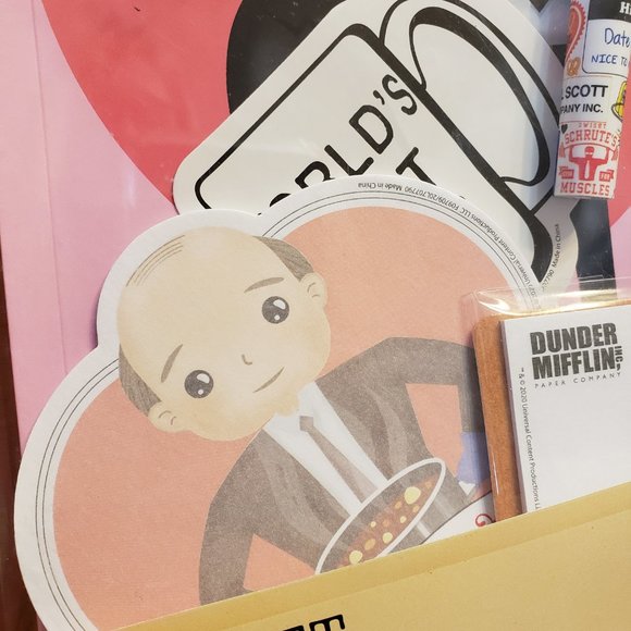 New in Box NBC Novelty The Office Desk Gift Pack Journals Pen Sticky Pads - Picture 4 of 6